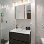 Bold Nyc Stay In Fashionable Nolita
