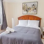 34Th Street Apartment