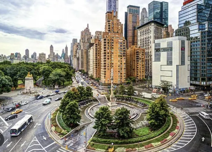 Spacious Apartment By Central Park - Columbus Circle