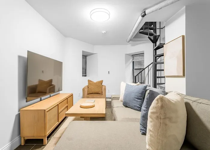 Trendy 3Bedroom 2Bath Escape Near Hudson River Park & The High Line