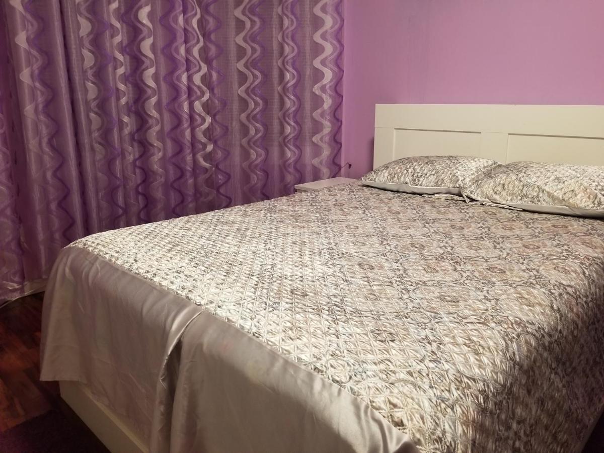 Ở trọ Maspeth House New York
