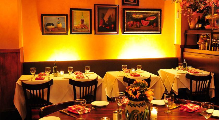 Khách sạn Aura Times Square Newly Renovated