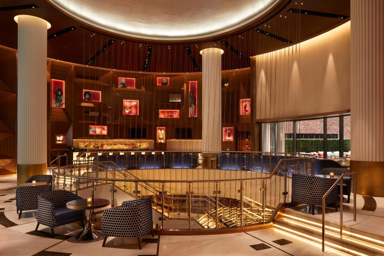 Hard Rock Khách sạn 4*