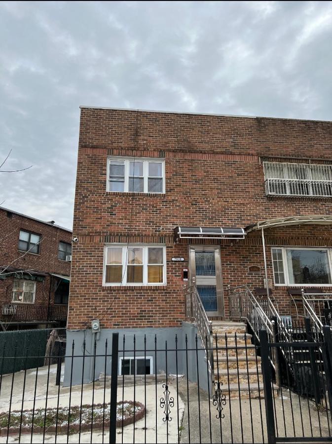 Căn hộ Cozy Shack 1 Bedroom Studio With Sofa And Full Kitchen In Elmhurst Ny New York