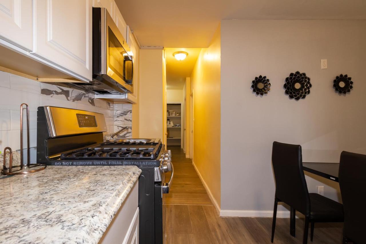 Căn hộ Cozy Shack 1 Bedroom Studio With Sofa And Full Kitchen In Elmhurst Ny New York