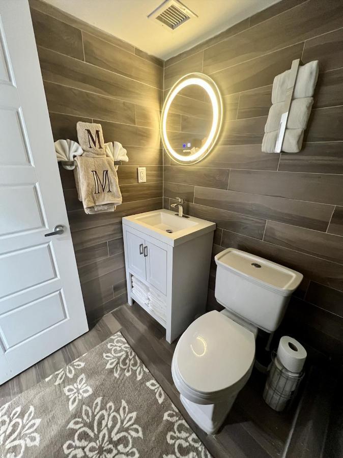 Acomodação com café da manhã  The Caz, A Modern Brooklyn Townhome With Waterfall Nova York