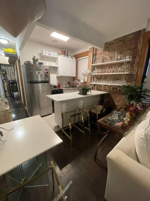 Căn hộ Stylish & Lovely 2 Bedroom Midtown New York