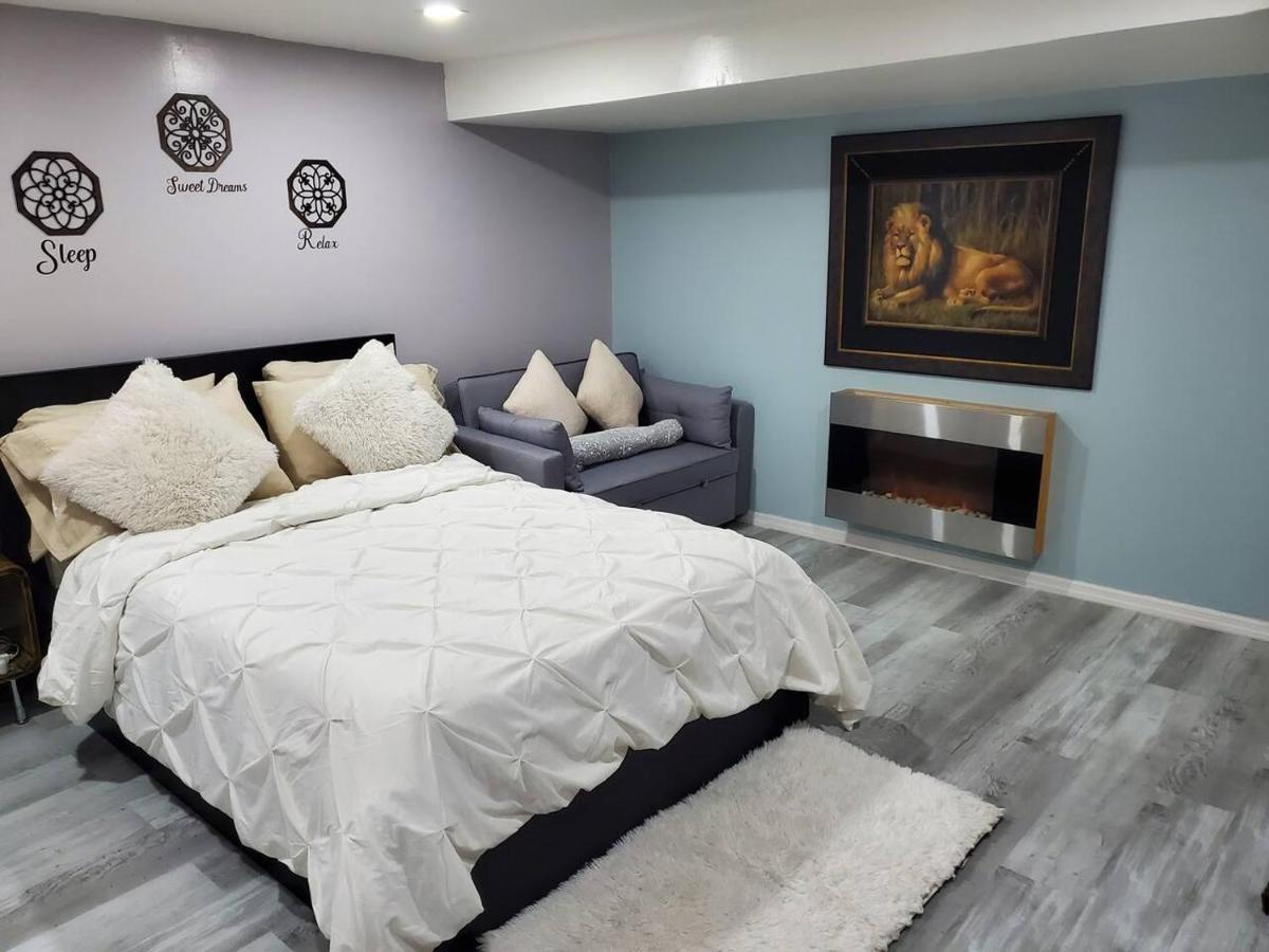 Căn hộ Lovely 2 Bedroom With 2 Entrance And Parking *