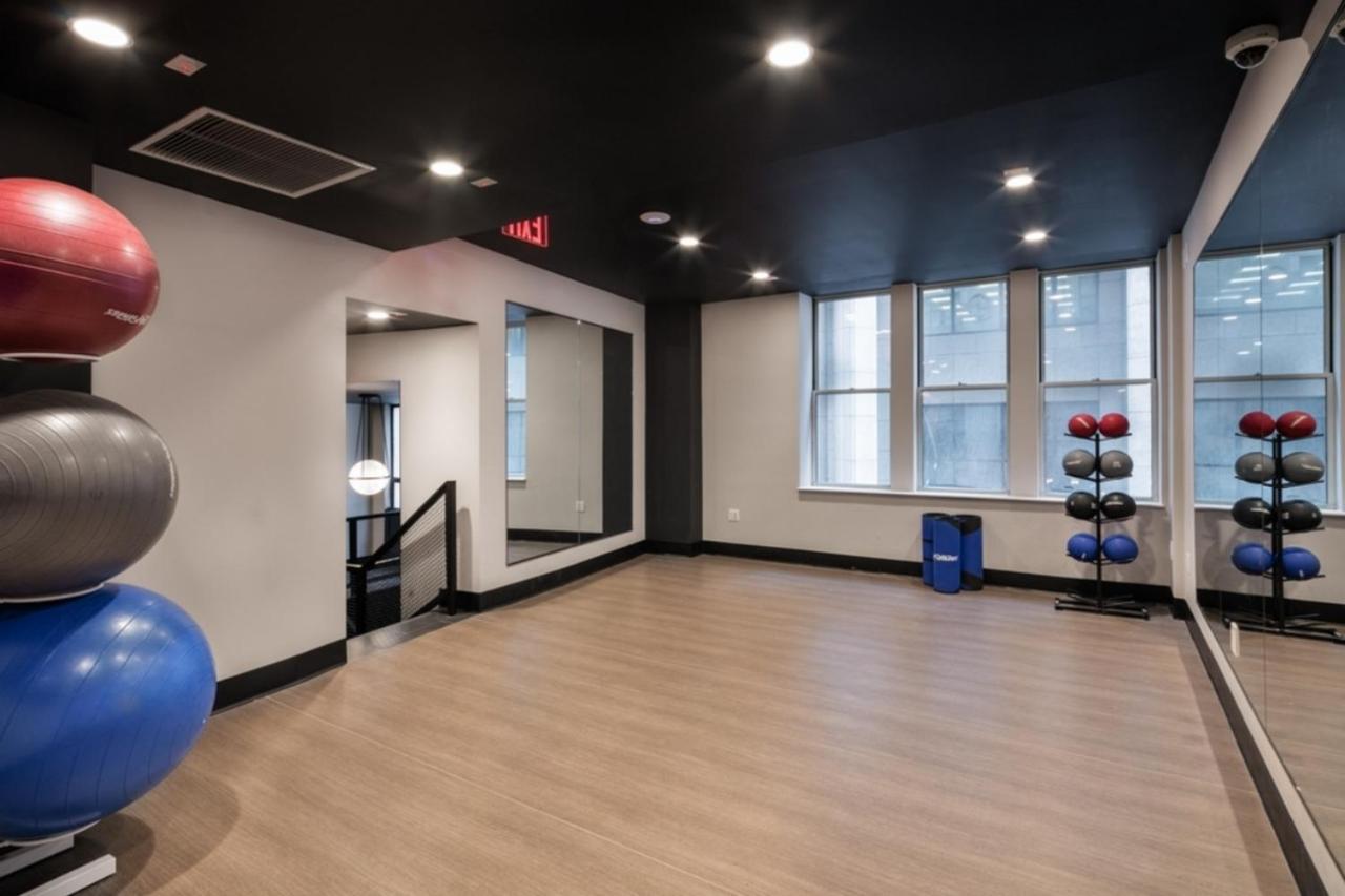 Fidi 1br W 3-story Gym Doorman Game Nyc-1339 *
