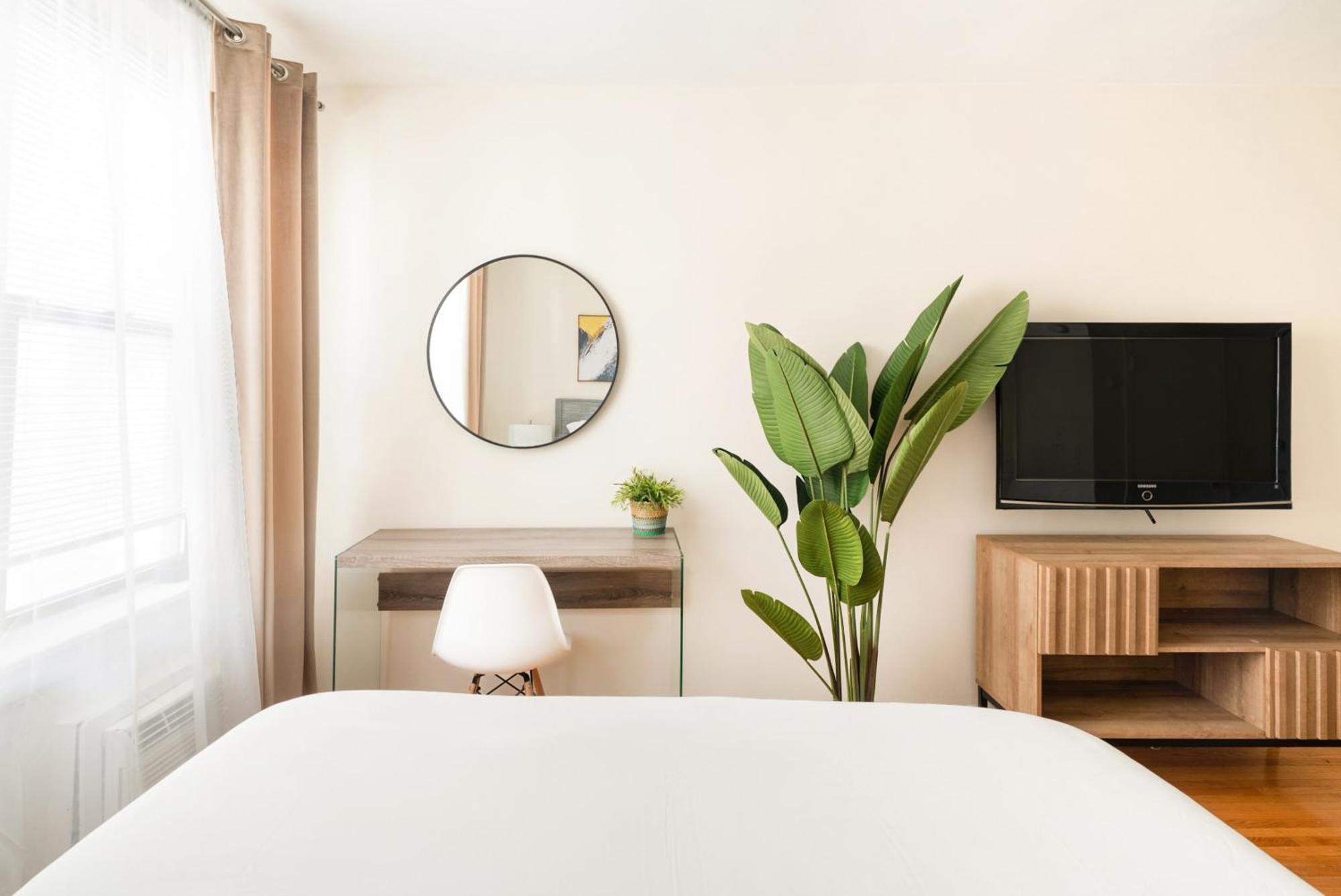 338-3b Union Square Newly Reno Sleeps 3 Apartment *