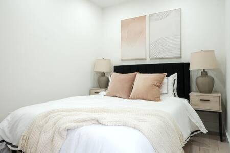 Căn hộ 3br 2baths With Private Outdoors *