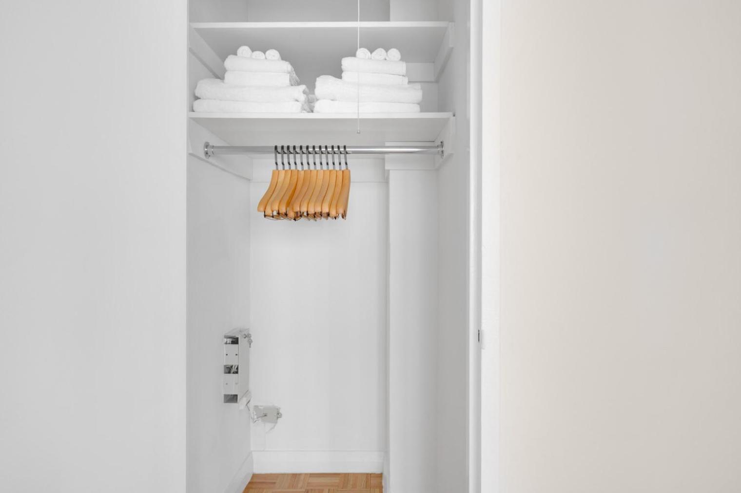 Midtown 1br W Gym Doorman Nr Grand Central Nyc-748 New York
