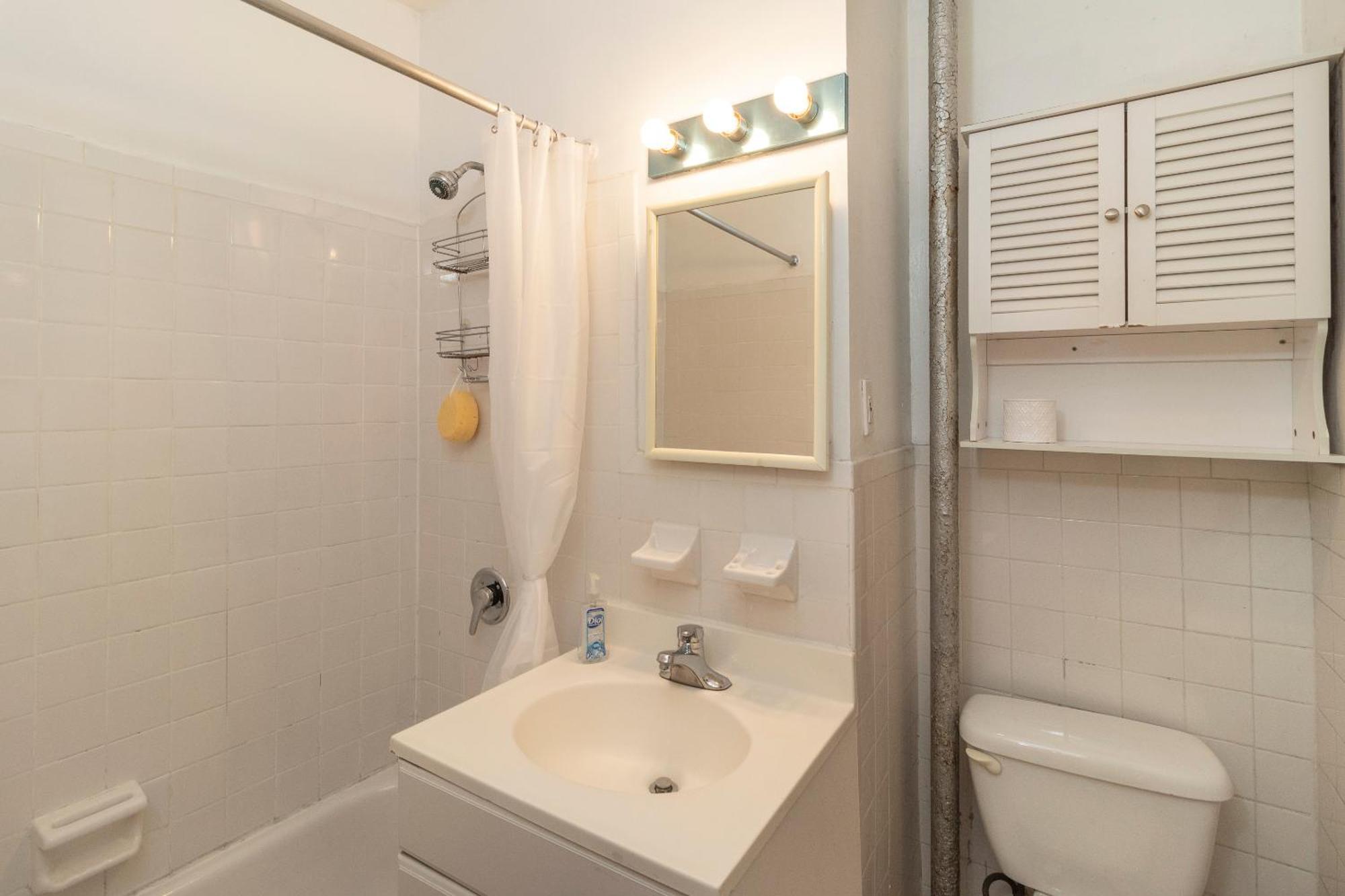 Căn hộ The Upper East Side Monthly