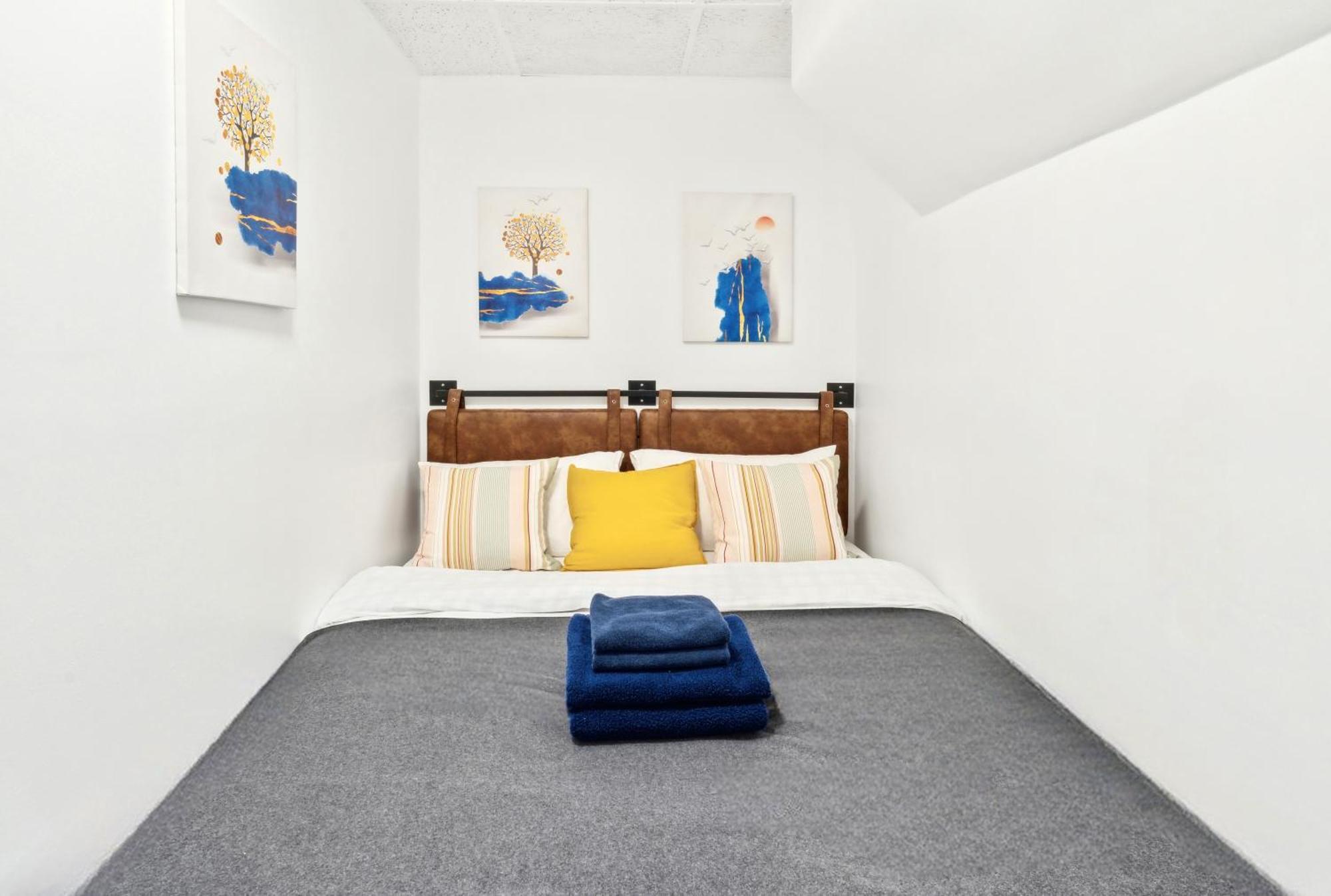 2 Bd Hidden Oasis In Lower Manhattan Apartment