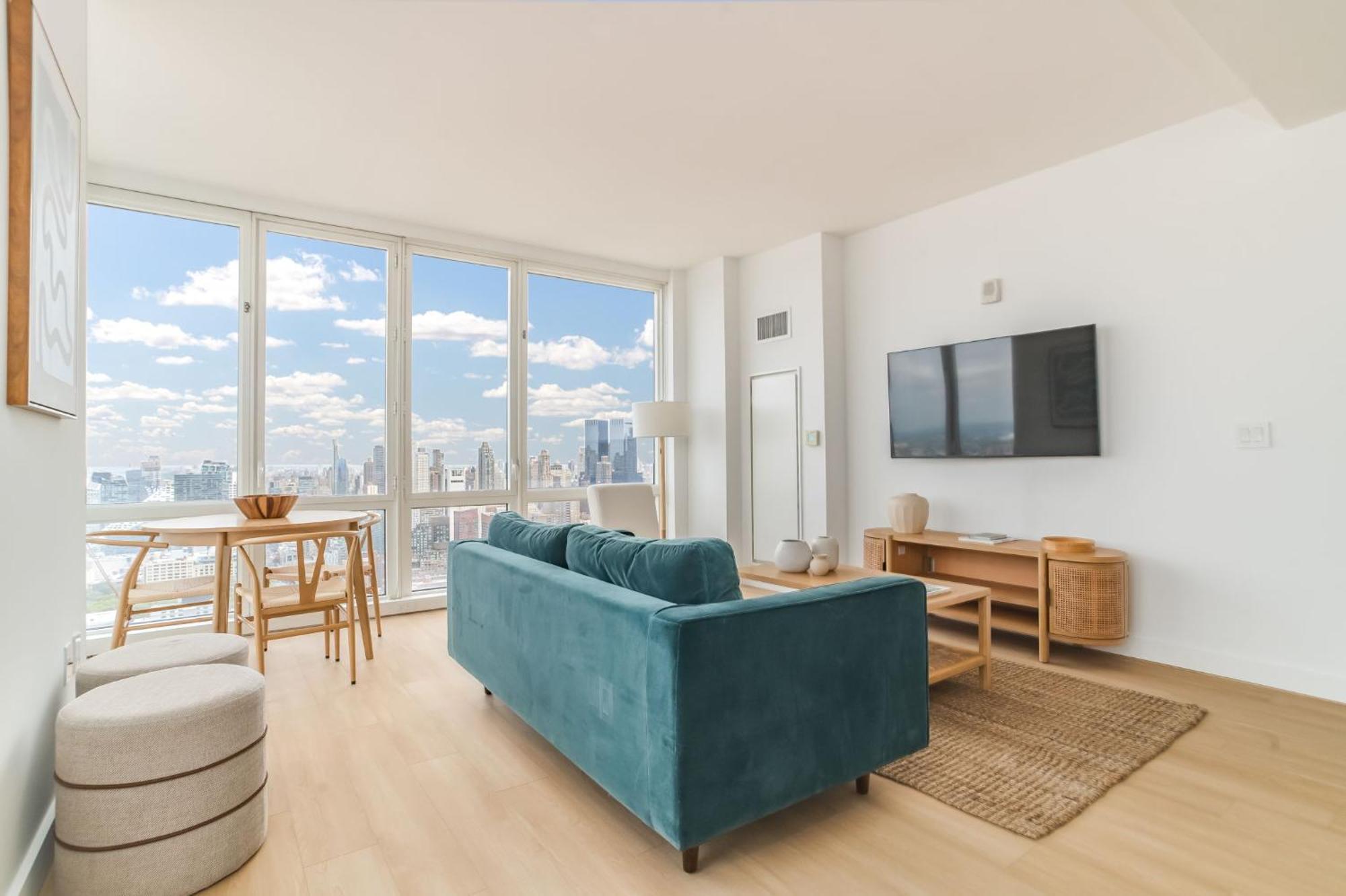 Căn hộ 2bd2bth Hidden Gem Lux Views New York