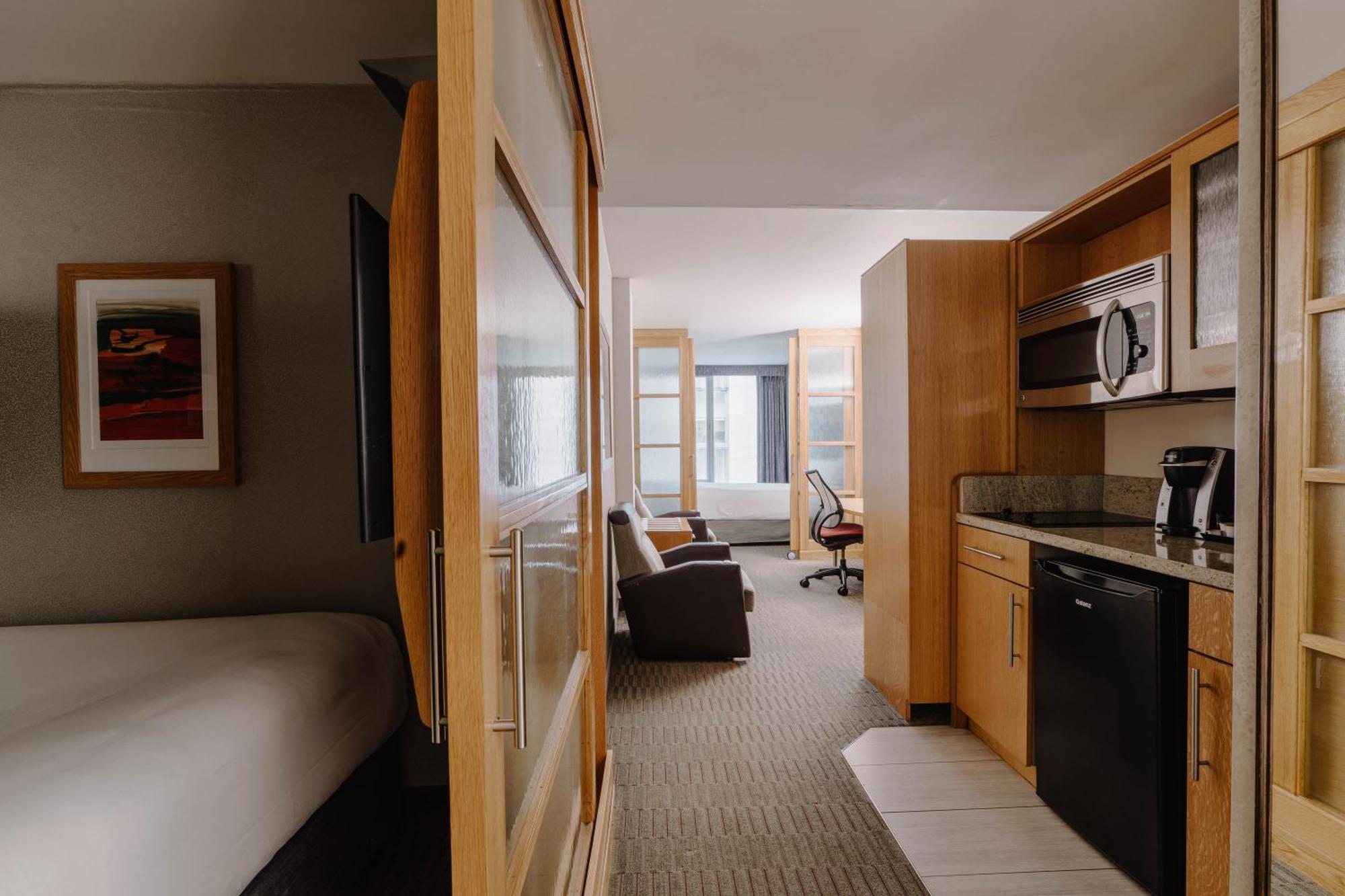 The Jewel Hotel, Nova York