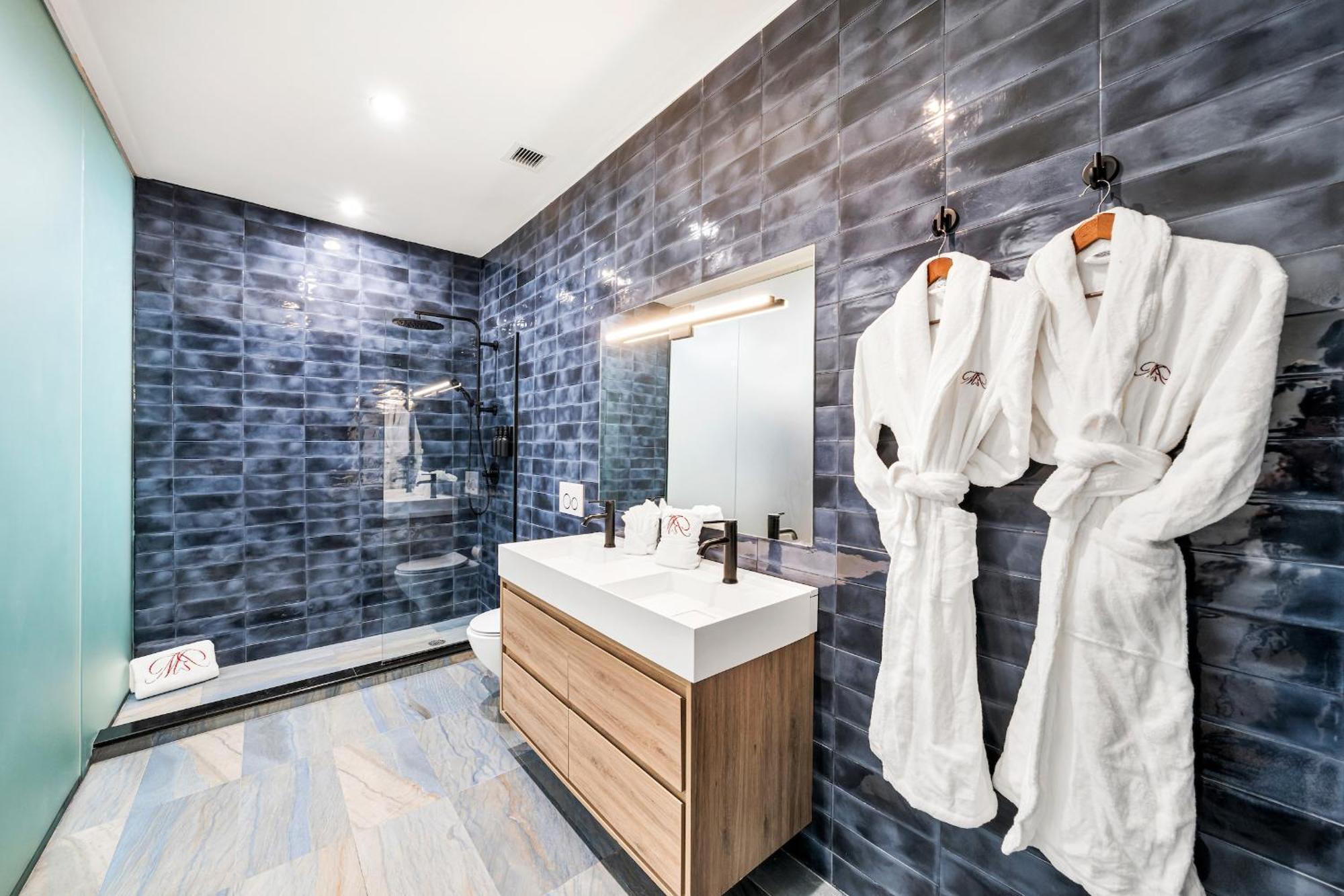 Holiday home Landmarked Nyc Townhome - Sleeps 10 -Group-Friendly