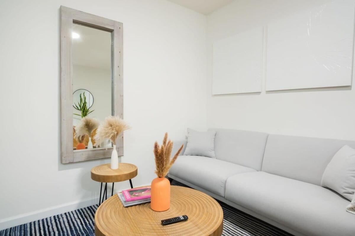 Căn hộ 49-3b Newly Renovated 2br Wd Midtown East *