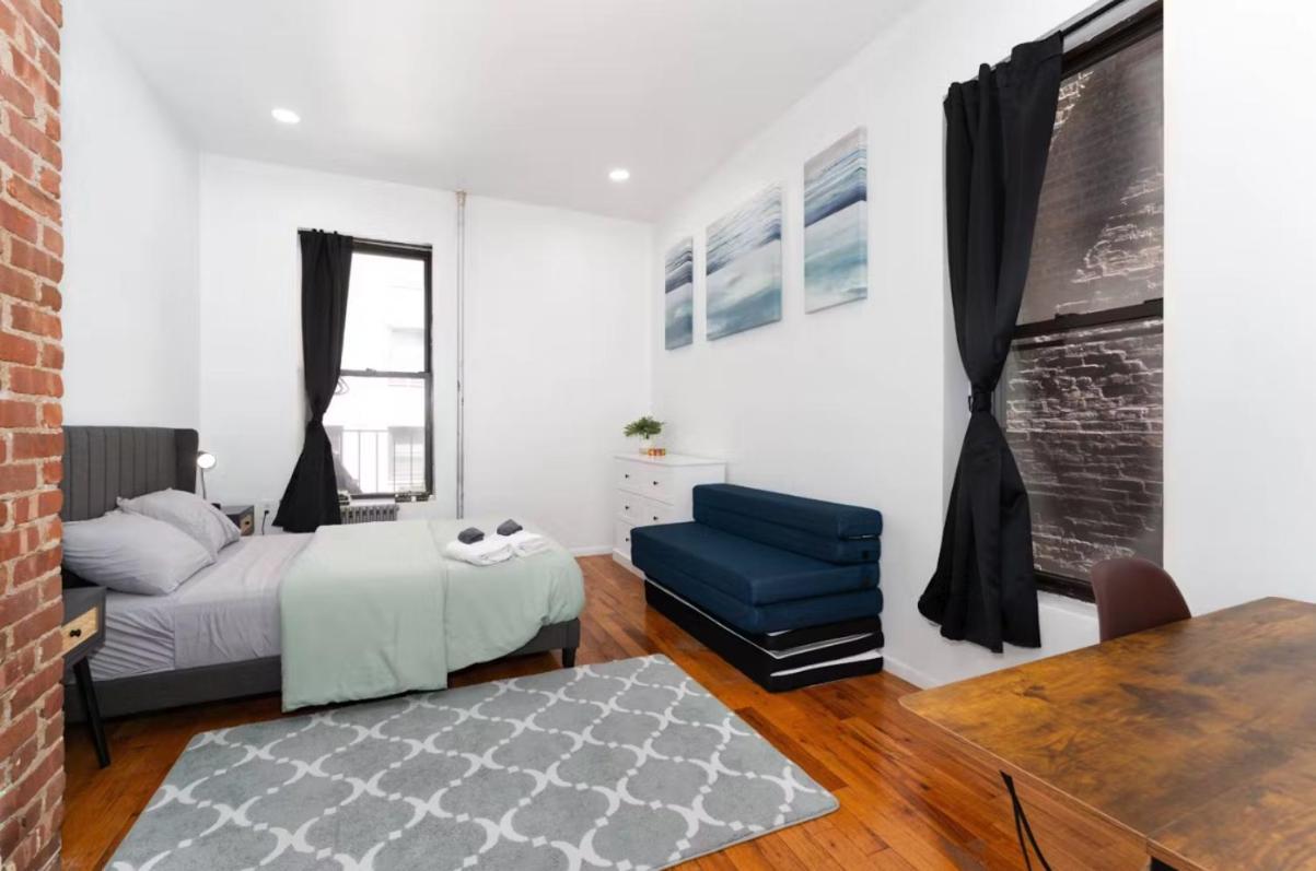Spacious By Park - Columbus Circle Apartment New York