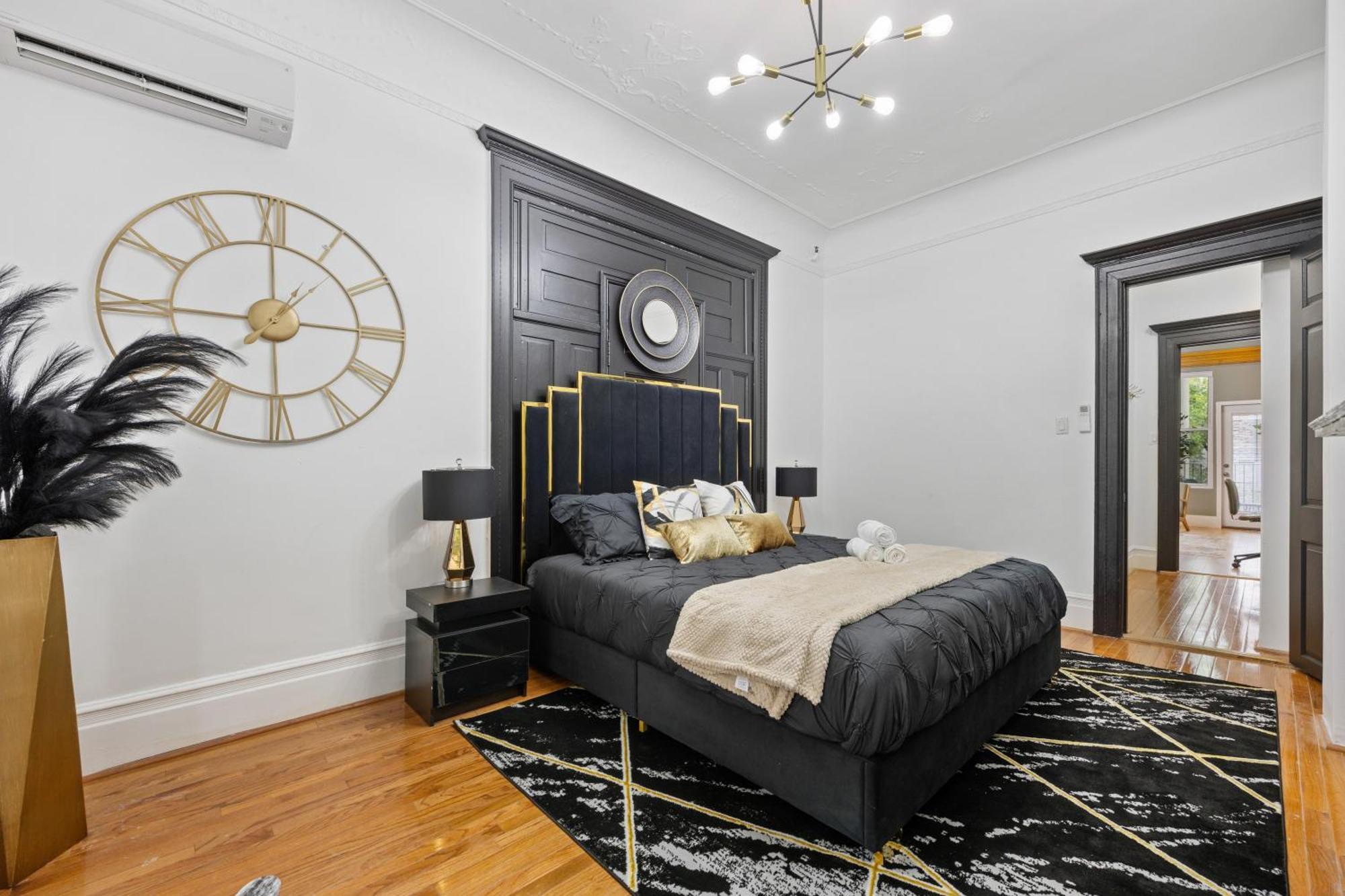 Apartamento 1 Min To Subway, King Bed Luxurious Airy Space Patio At 