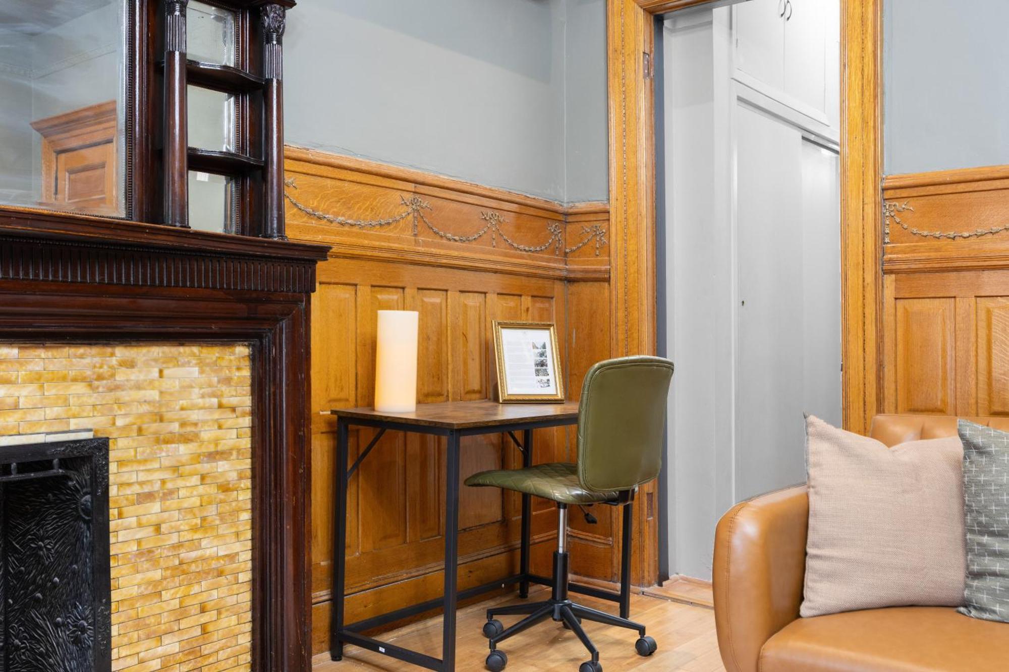 Apartamento 1 Min To Subway, King Bed Luxurious Airy Space Patio At 