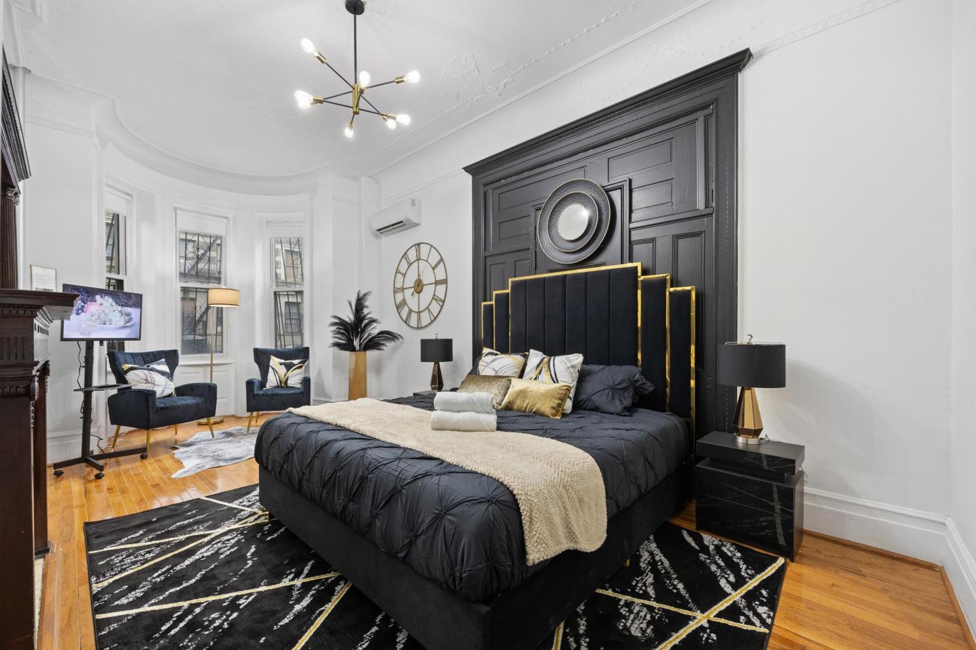 Apartamento 1 Min To Subway, King Bed Luxurious Airy Space Patio At 