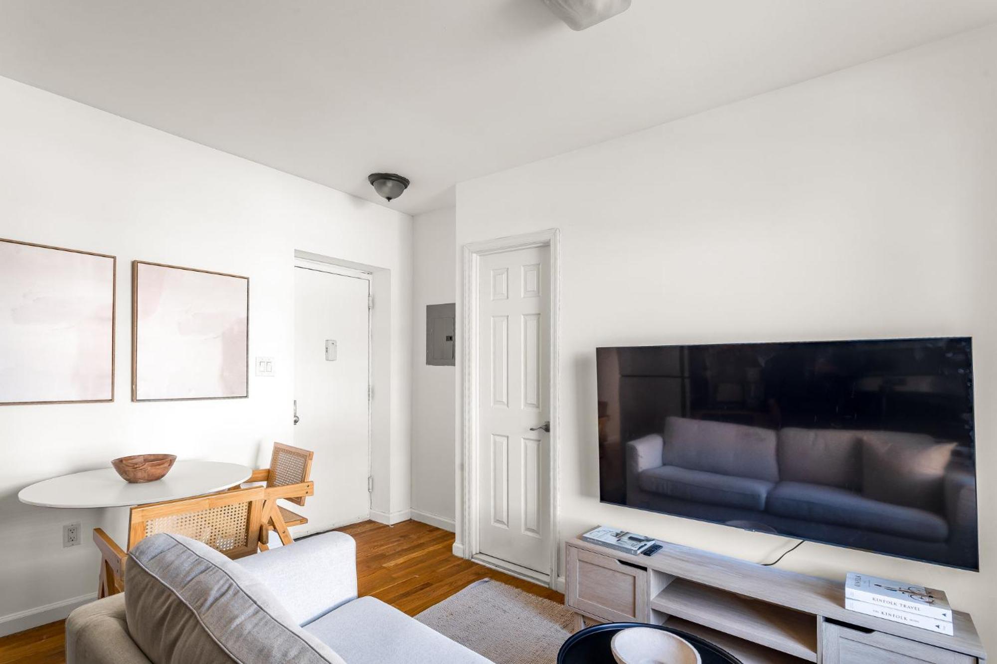 Chic & Trendy 3bd 1bath Escape In The Lower East Side Apartamento