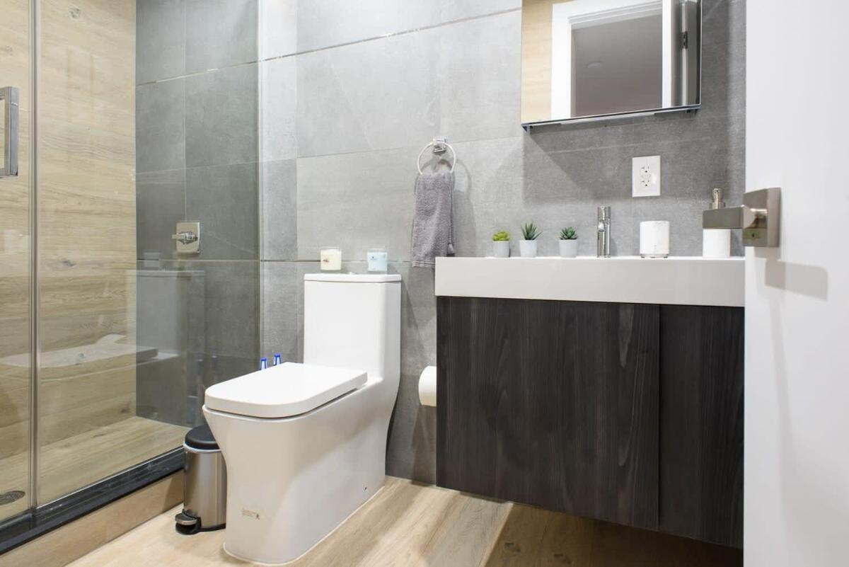 Căn hộ 1597-phs New 1br-2bath Ph Duplex Outdoor Deck