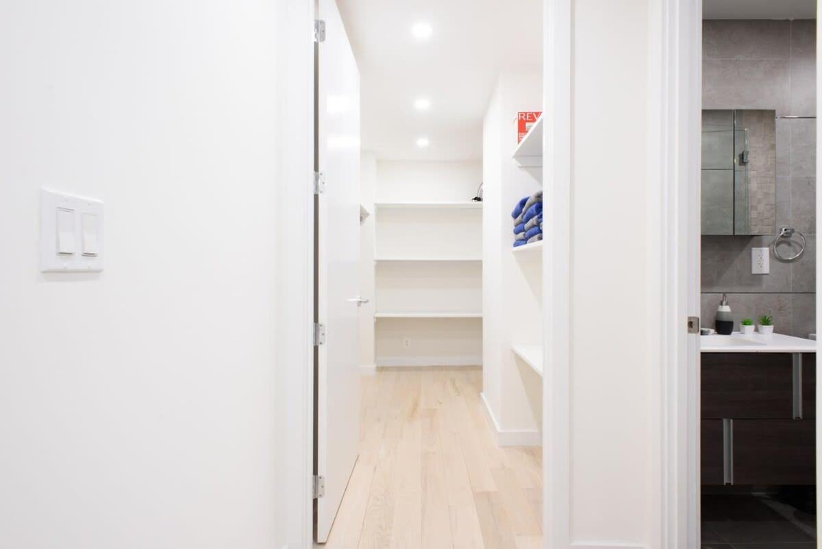 Căn hộ 75-4a Brand New 3br Prime Ues W&d In Unit