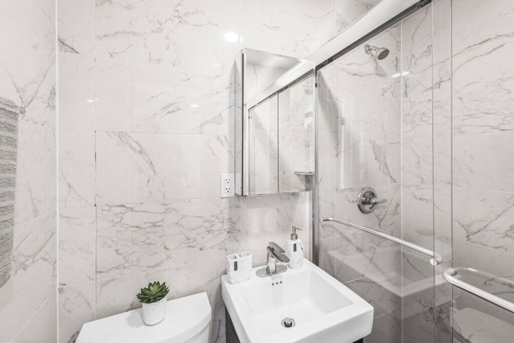 Apartamento 69-5b I Stylish Lower East Side 1br Nova York
