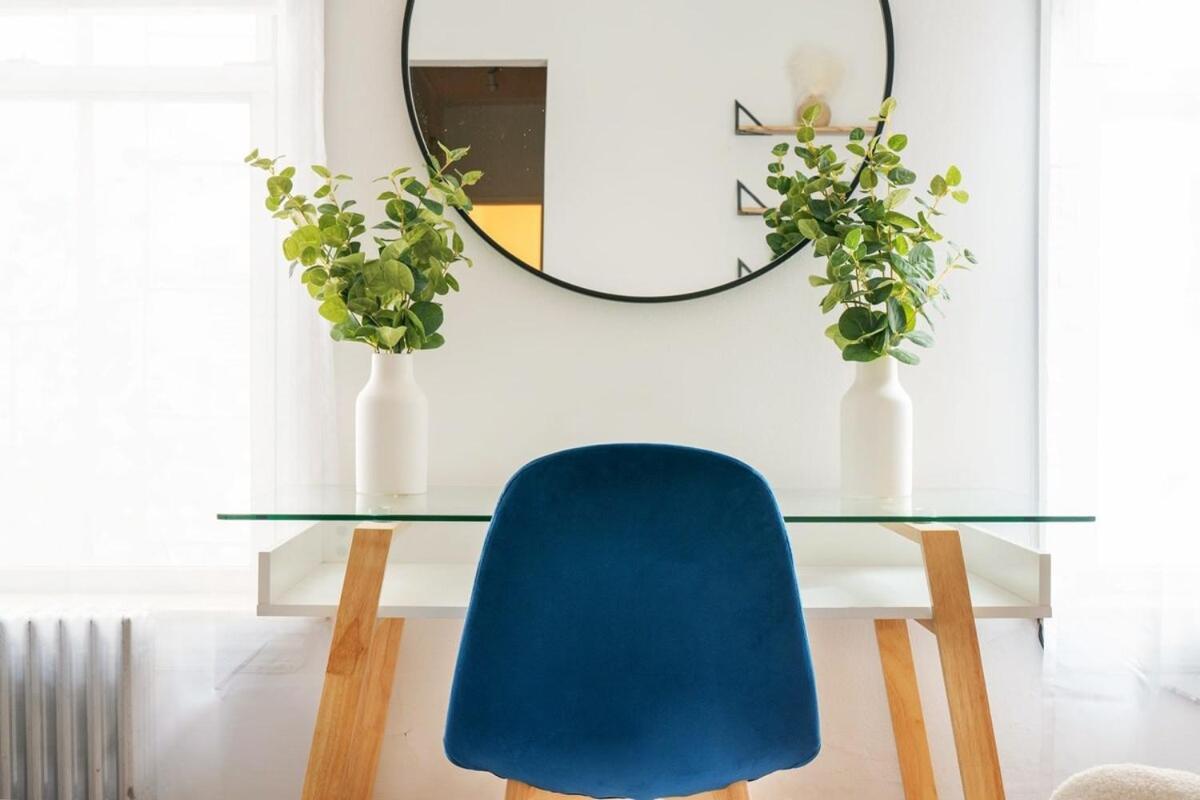 Căn hộ 61-2a Large 1br In Upper East Side *