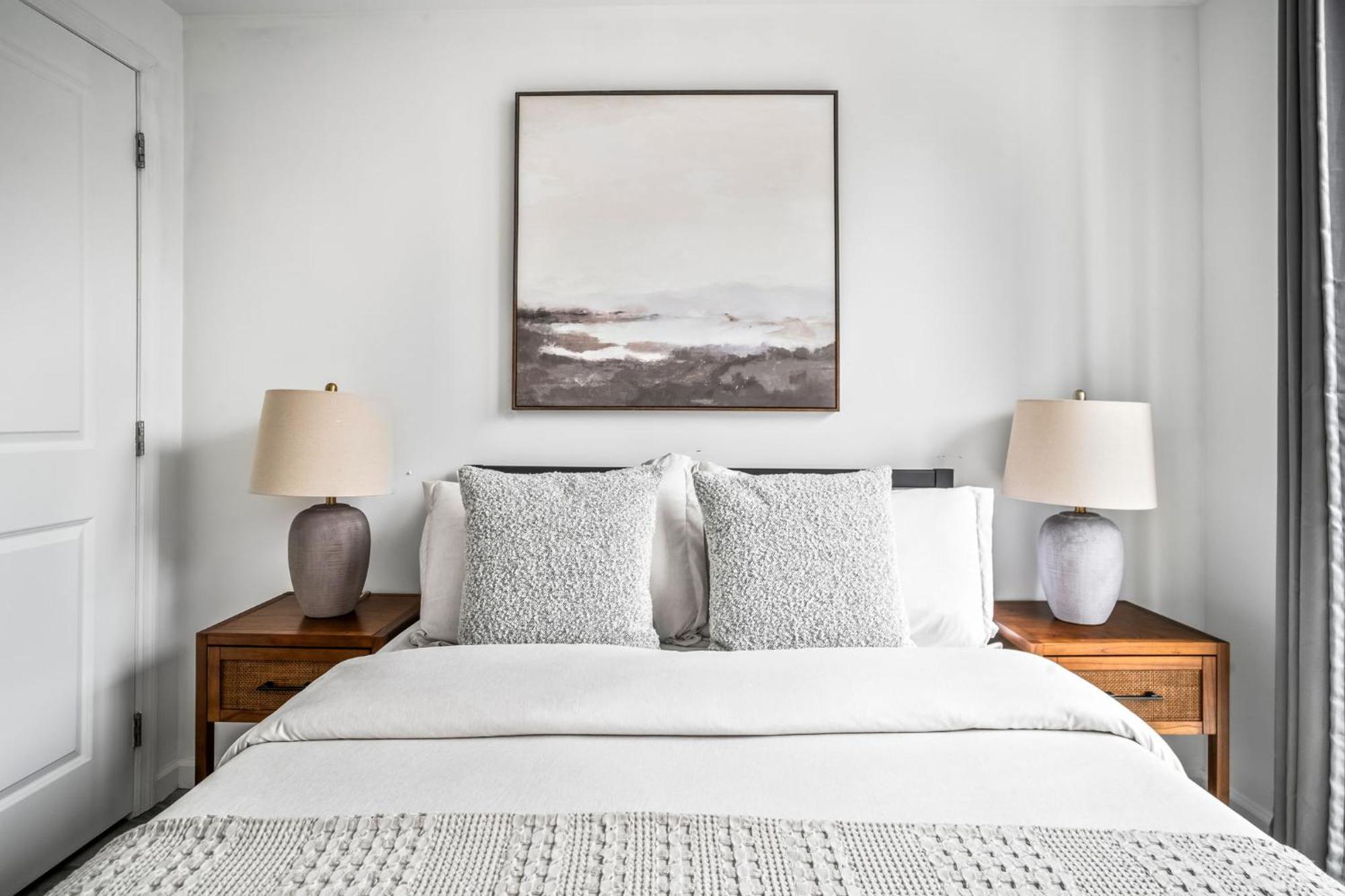 Căn hộ Chic Midtown 2bedroom Cozy & Modern Retreat In Hells Kitchen *
