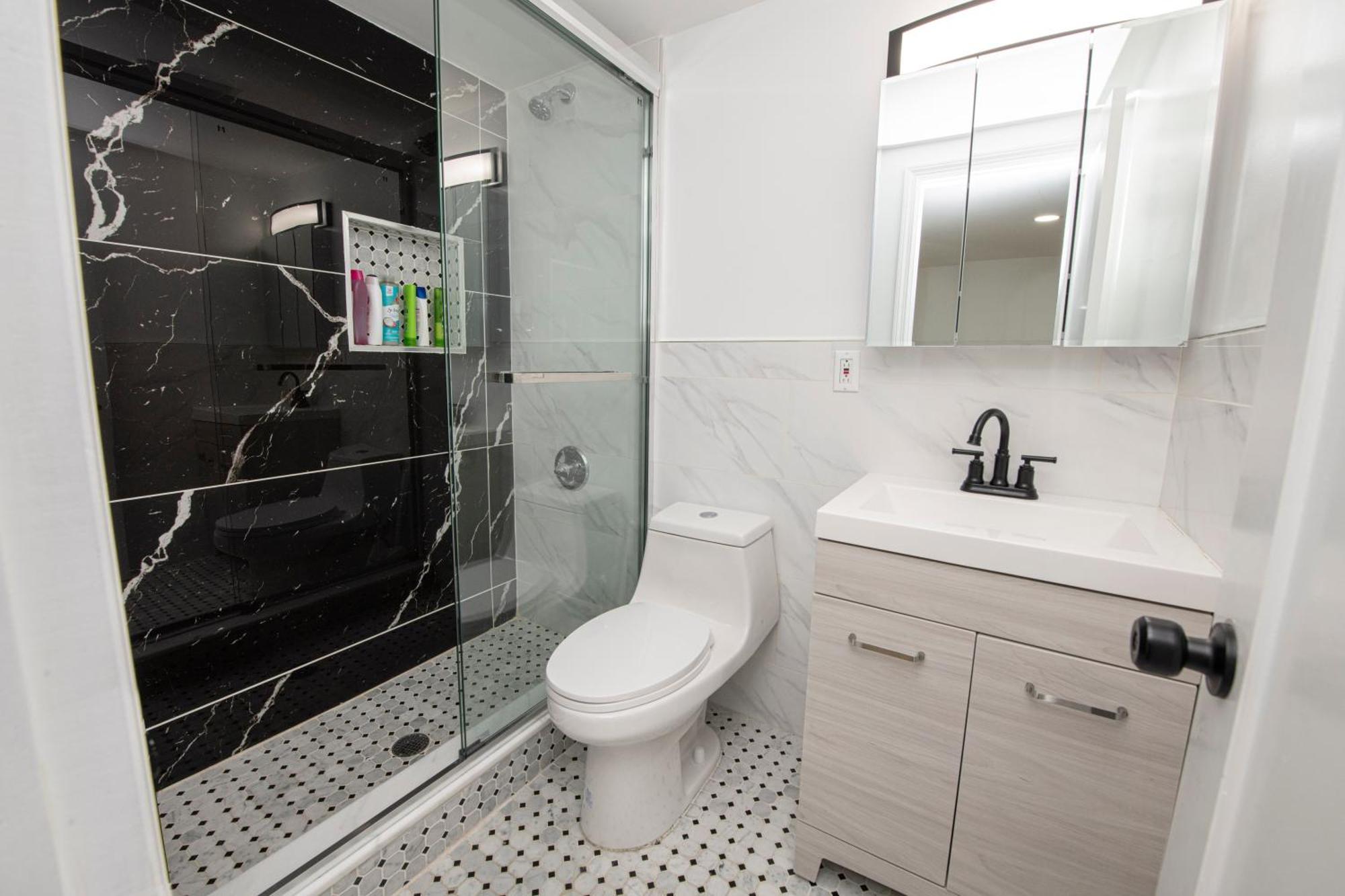 Sophisticated 4 Bedroom Duplex With Private Rooftop Apartamento