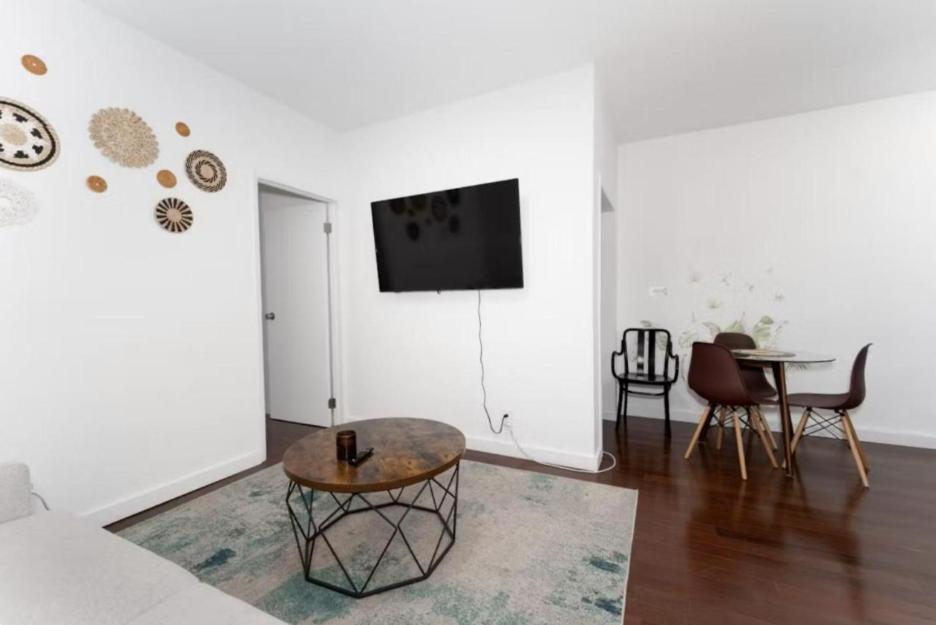 Apartment Spacious By Park - Columbus Circle