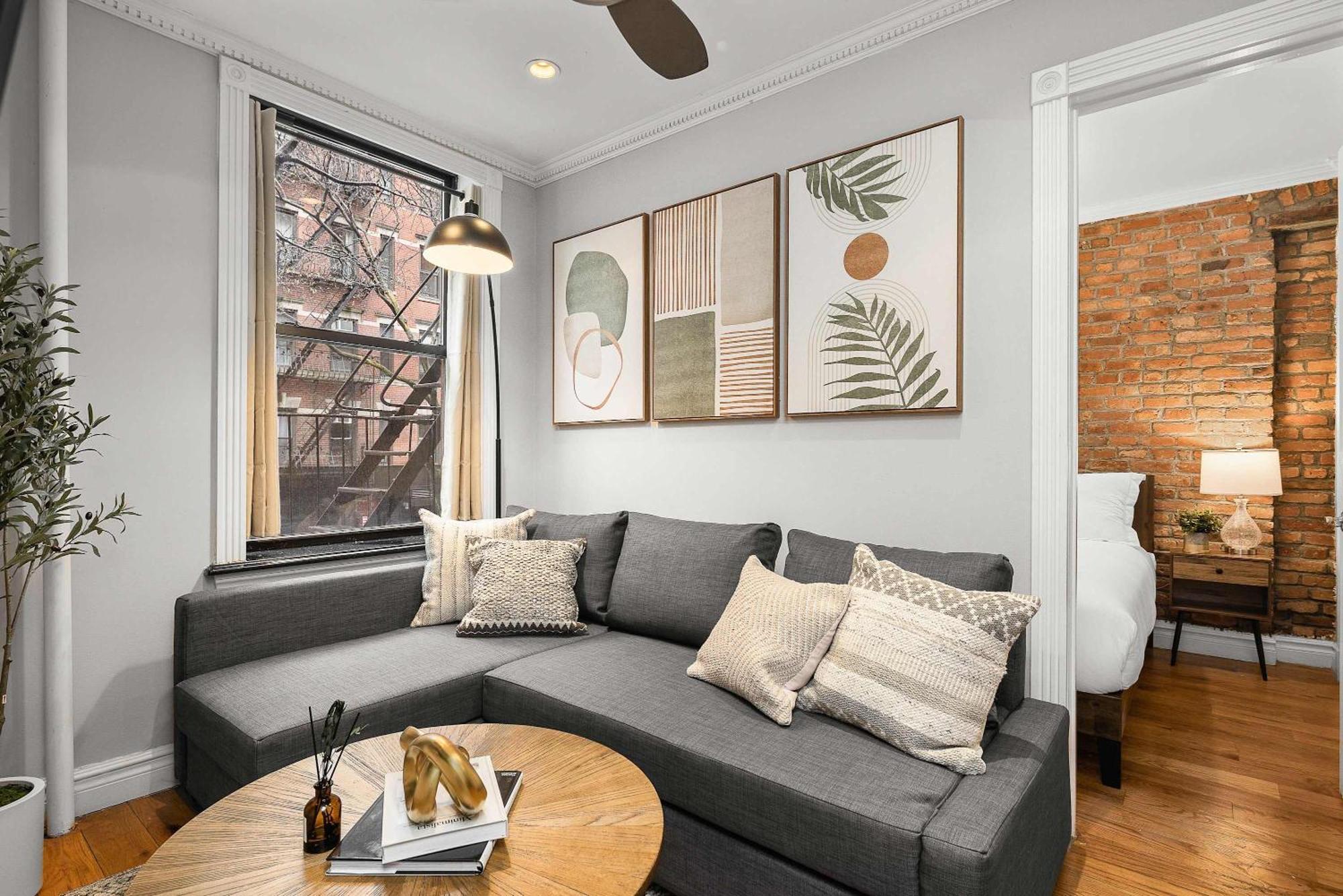 Sleek Manhattan Pad In Prime Location Apartment New York