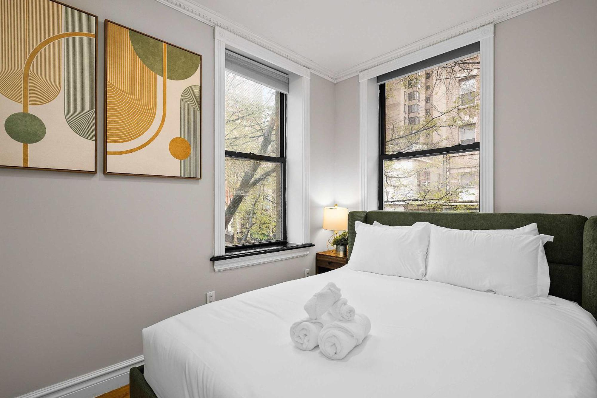 Sleek Manhattan Pad In Prime Location * New York