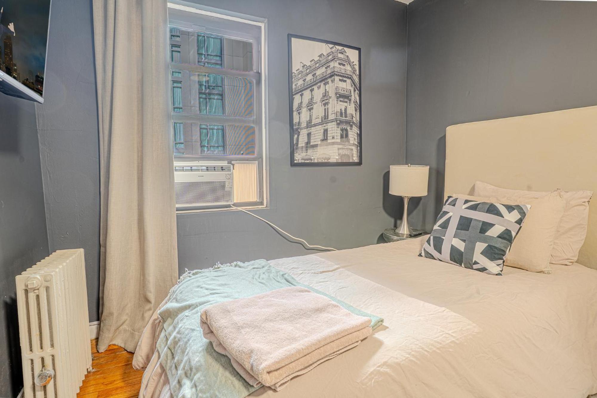 Stylish 3bd Near Empire New York
