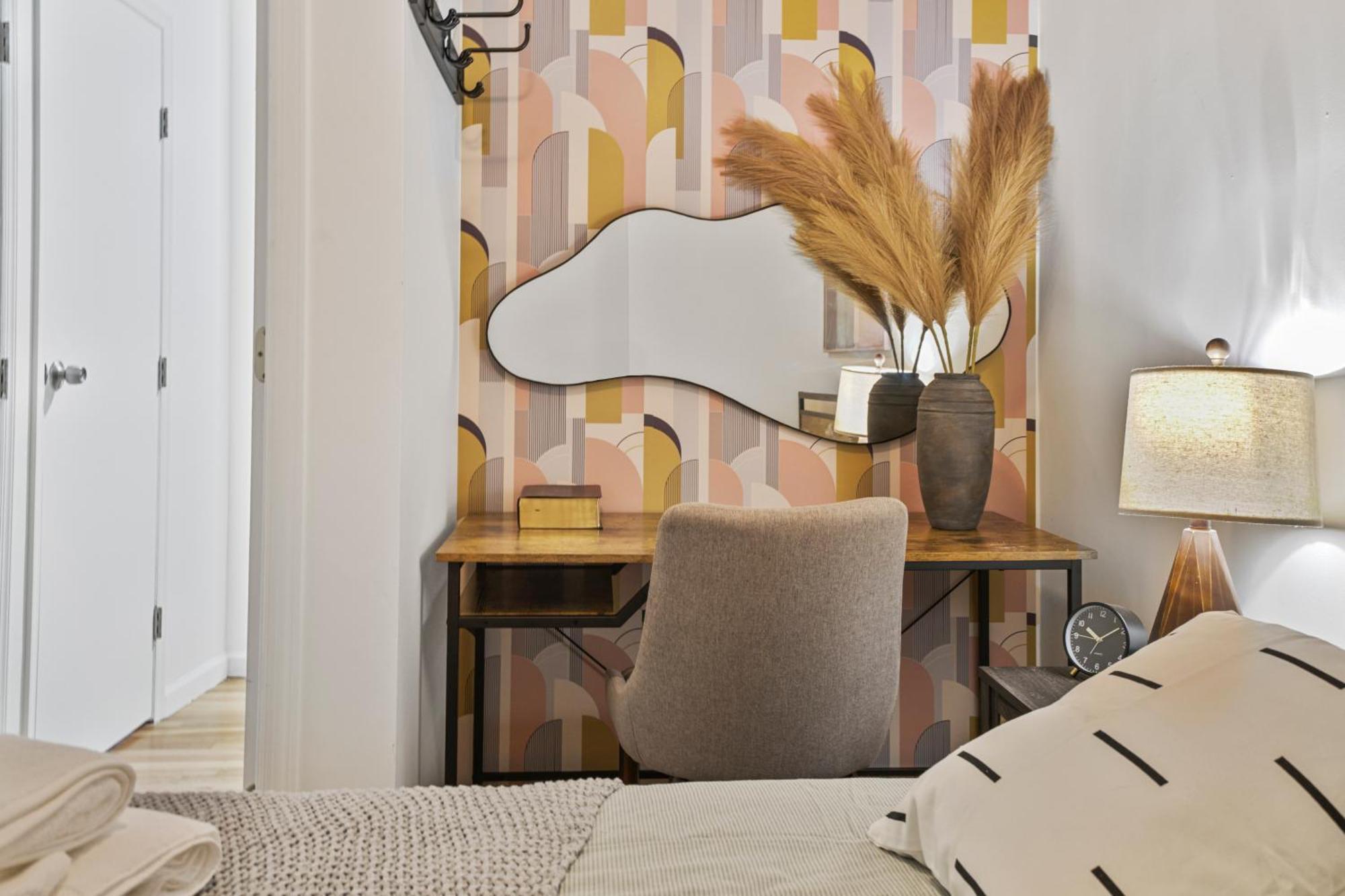 Designer 2 Bedroom Comfort Near Central Park