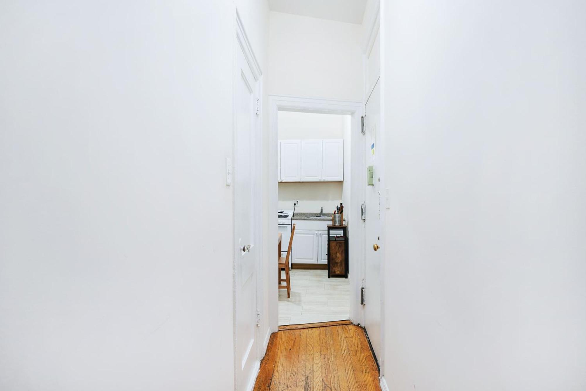 211-3 Prime Union Square Large 1br Great Value * New York