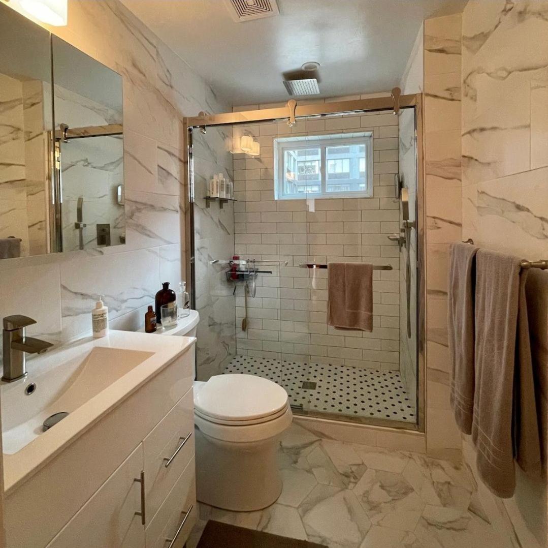 Chelsea Gem Modern 2br Prime 23rd & 7th Spot Apartment New York