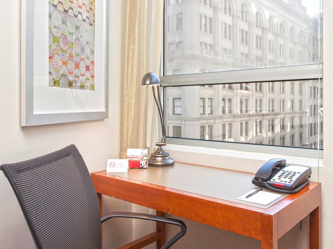 U Fifth Avenue, Empire State Building 3* Nova York