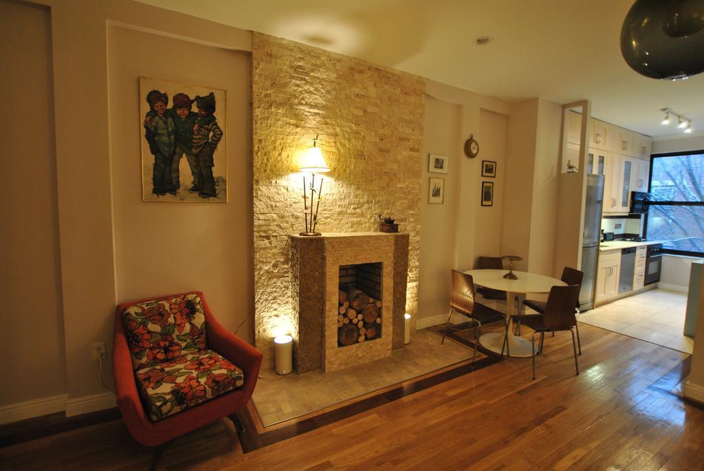 Historic Harlem Duplex Nova York