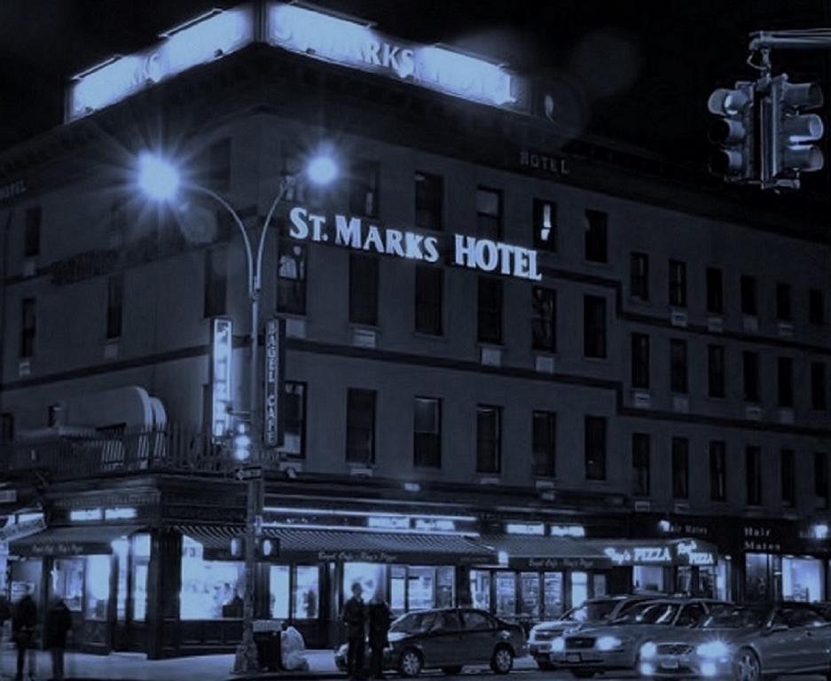 Khách sạn St Marks New York