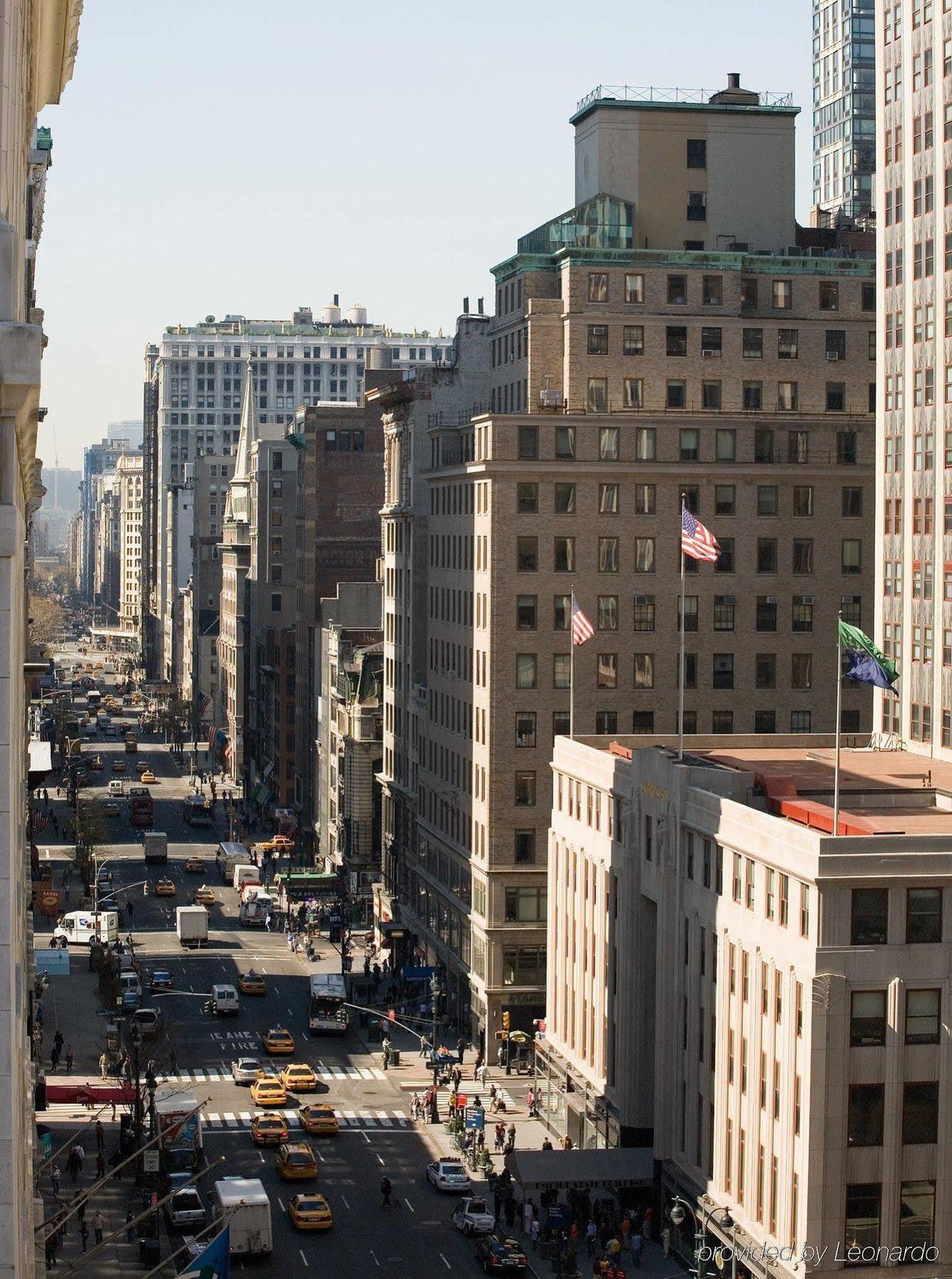 U Fifth Avenue, Empire State Building 3* Nova York