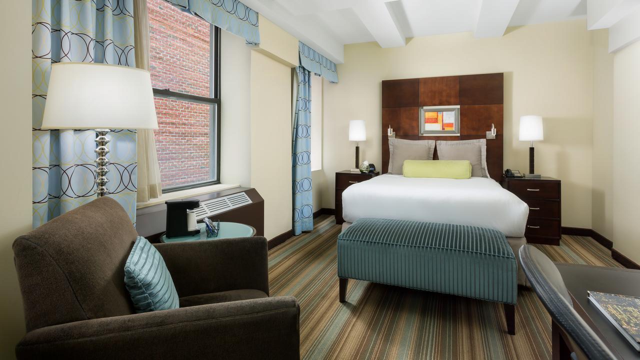 Aura Times Square Newly Renovated Khách sạn