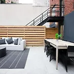 Casa Del Sogno Upper East Side- Massive 1Br W Private Patio