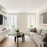 Casa Del Sogno Upper East Side- Massive 1Br W Private Patio
