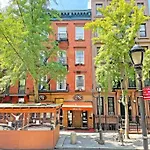 Elevate Apartment At Times Square - Cozy Studio In Times Square And Nearby Restaurants