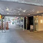 Lenox Hill 2Br W Elevator Doorman Nyc-1011