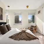 Rare Luxurious Apartment 1 Block From Time Square
